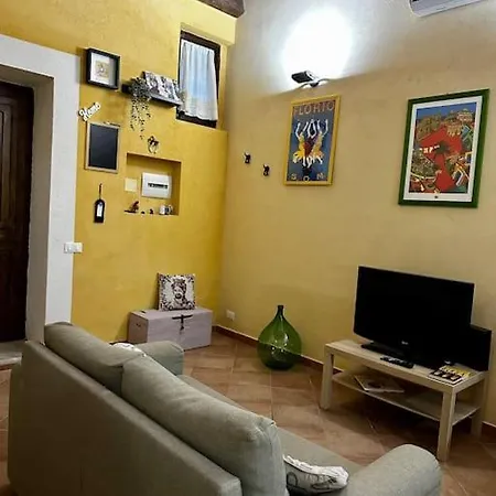 Carmine House Apartment *